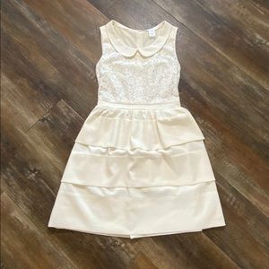 Esley Ivory Cream Ruffled Lace Preppy dress S Euc
